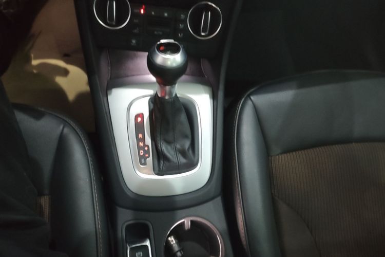 Audi Q3 2018 #14 Audi Q3 2018 car image #14