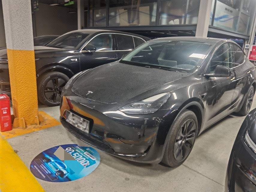 Tesla Model Y 2023 car image 