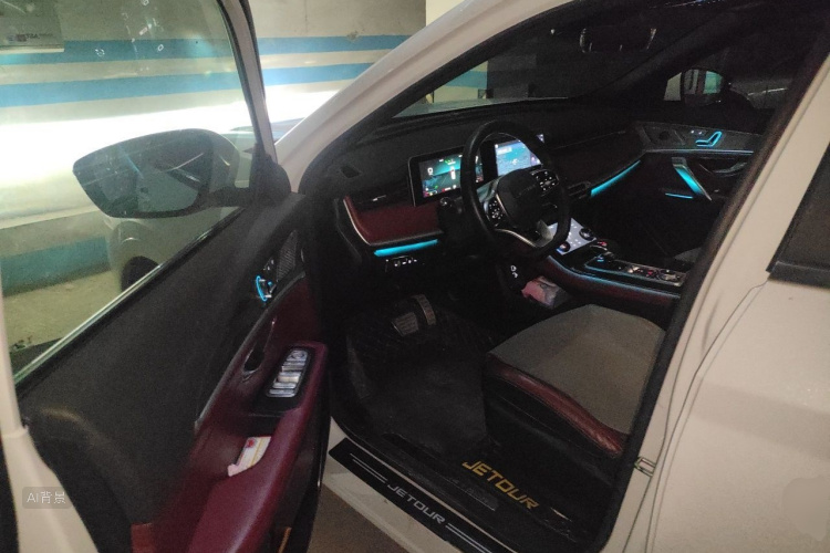 Jetour X70 PLUS 2023 car image #18