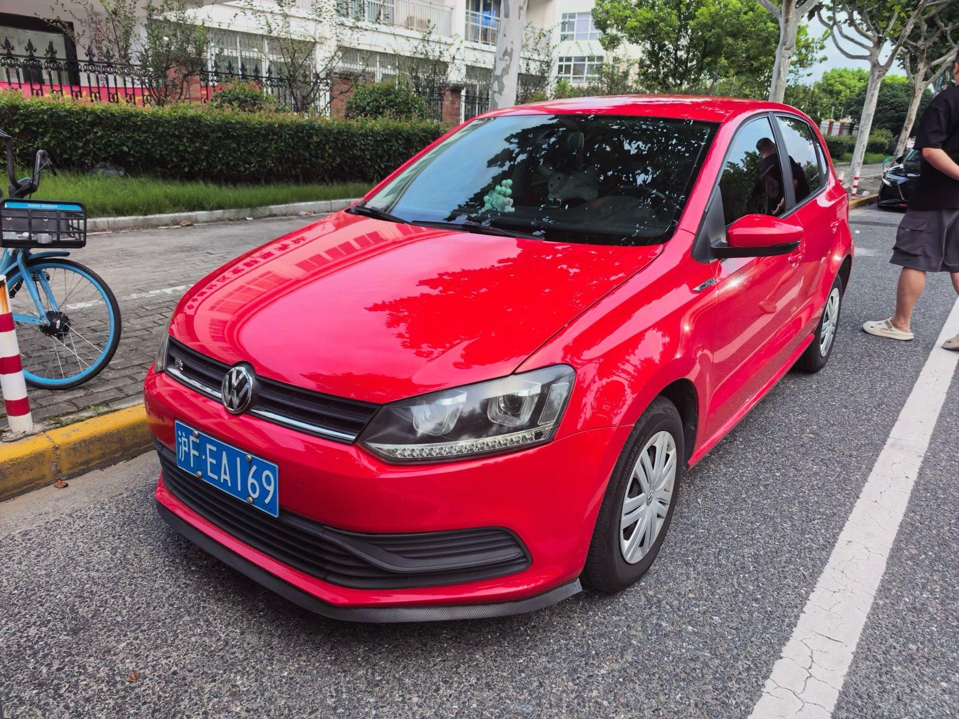 Volkswagen Polo 2017 Volkswagen Polo 2017 car image
