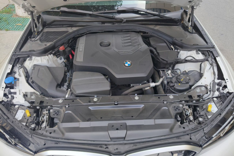 BMW 3 Series 2024 car image #22