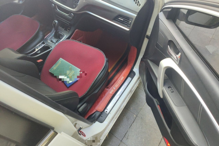 GEELY Emgrand 2017 car image #27