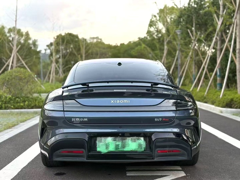 MI SU7 2024 car image #3