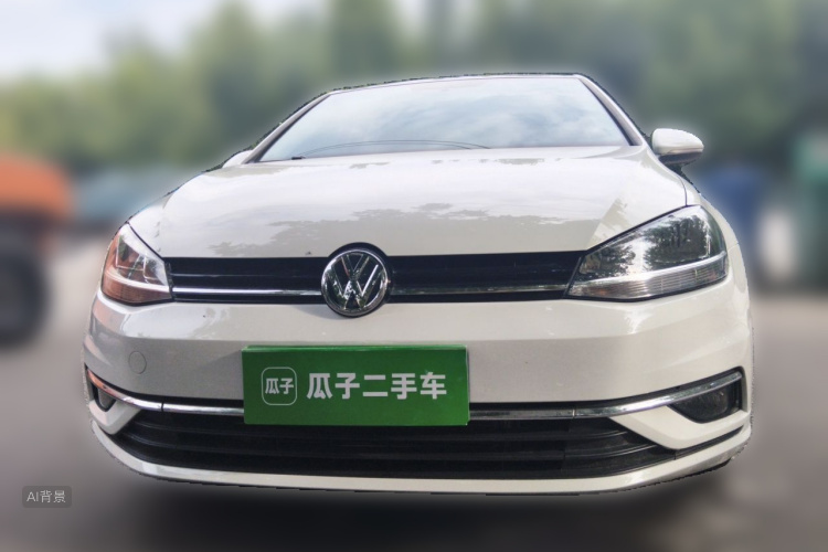 Volkswagen Golf 2018 car image #3