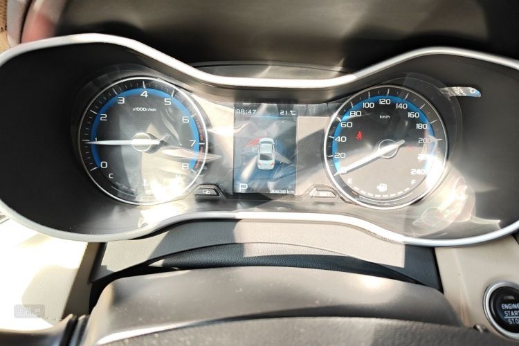 GEELY Emgrand 2018 car image #13