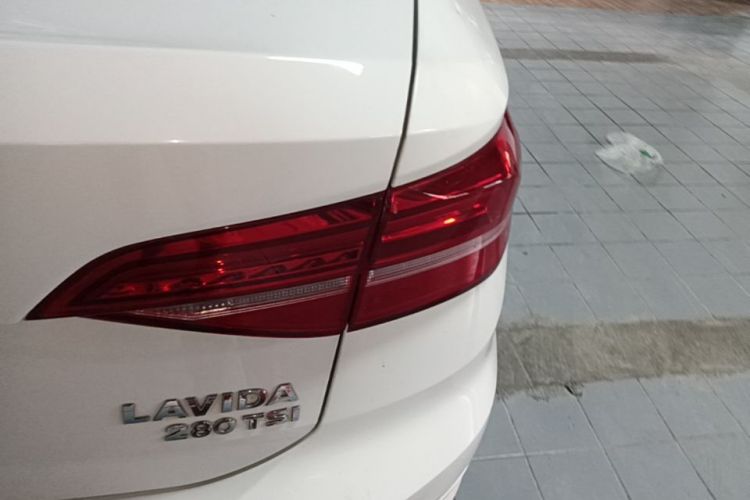 Volkswagen Lavida 2020 car image #8