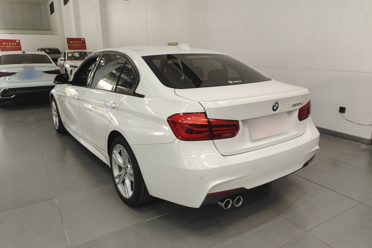BMW 3 Series 2018 #5 BMW 3 Series 2018 car image #5