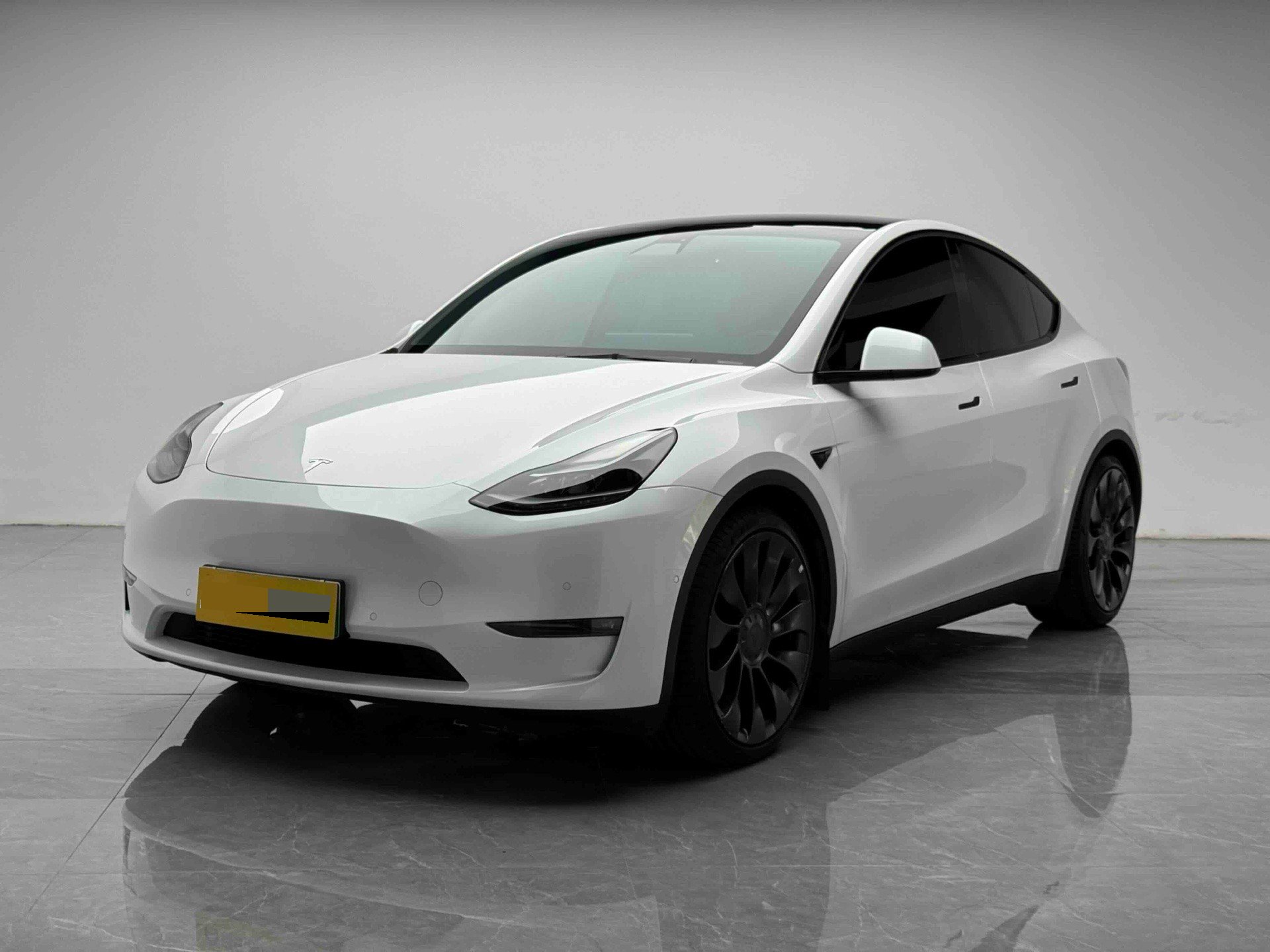 Tesla Model Y 2022 car image 