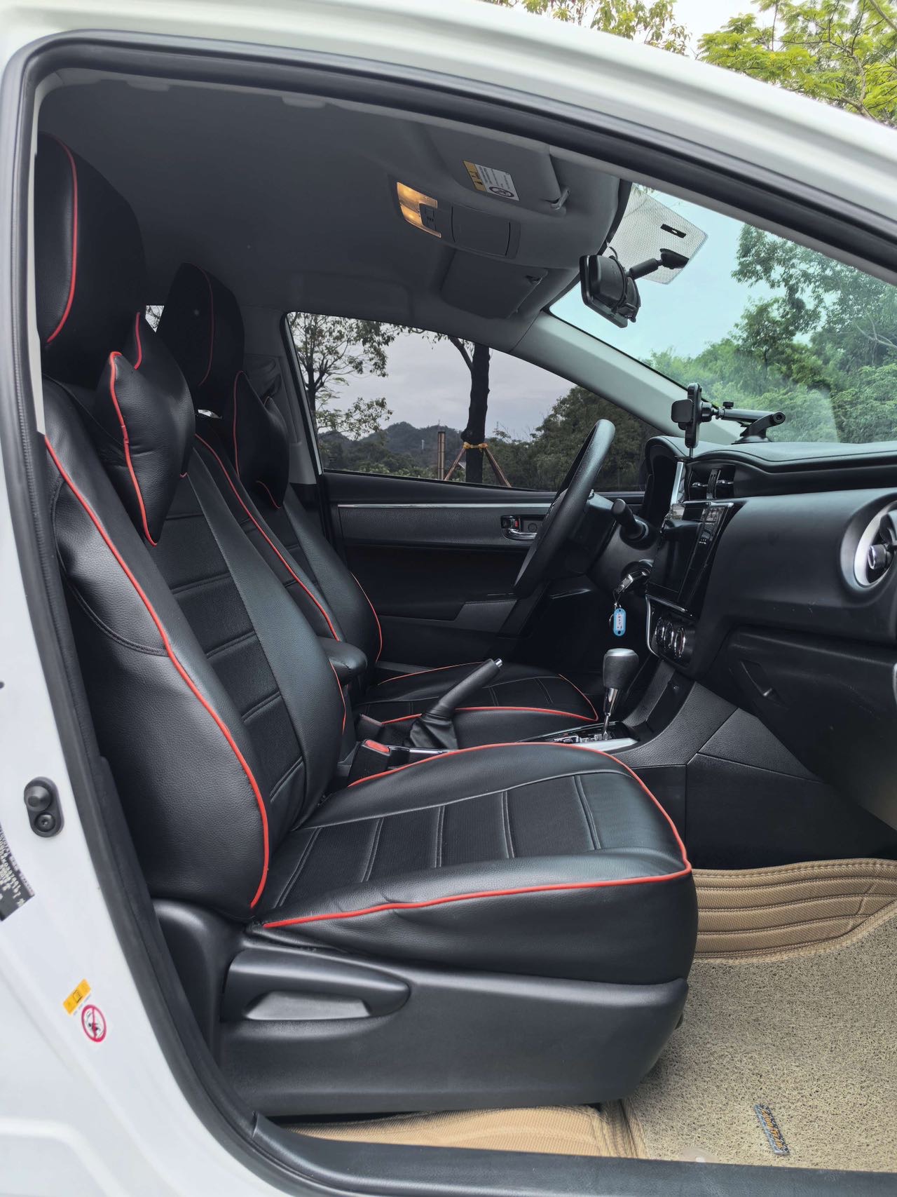 Toyota Corolla 2019 #9 Toyota Corolla 2019 car image #9