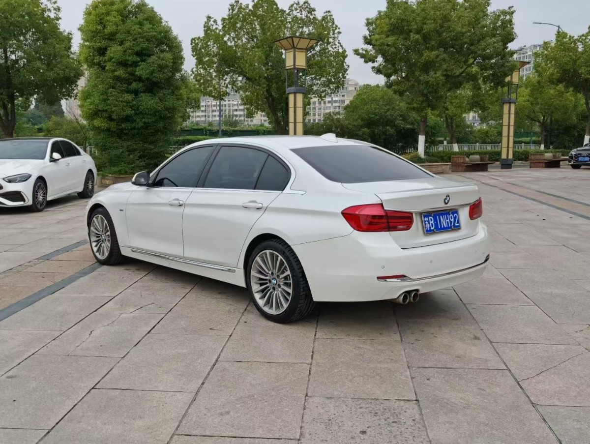BMW 3 Series 2017 изображение автомобиля #3
