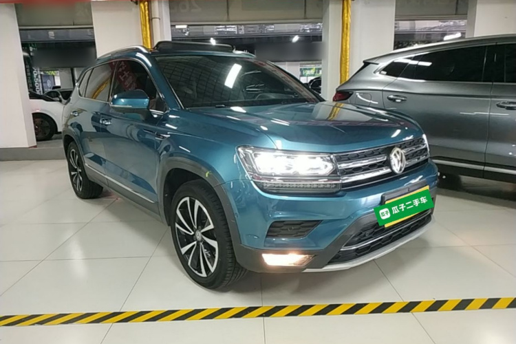 Volkswagen Tharu 2018 car image #4
