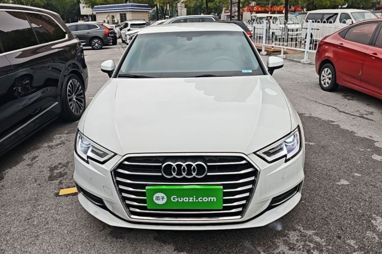 Audi A3 2019 изображение автомобиля #3
