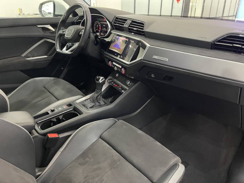 Audi Q3 2023 #8 Audi Q3 2023 car image #8