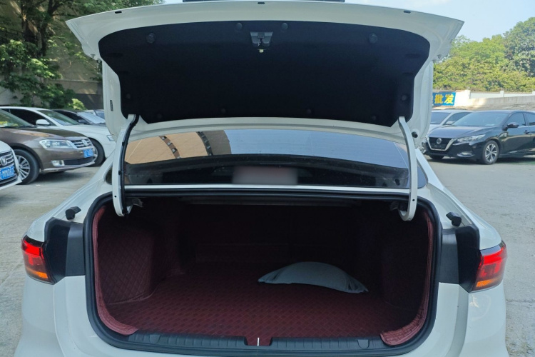 GEELY Emgrand 2024 изображение автомобиля #19