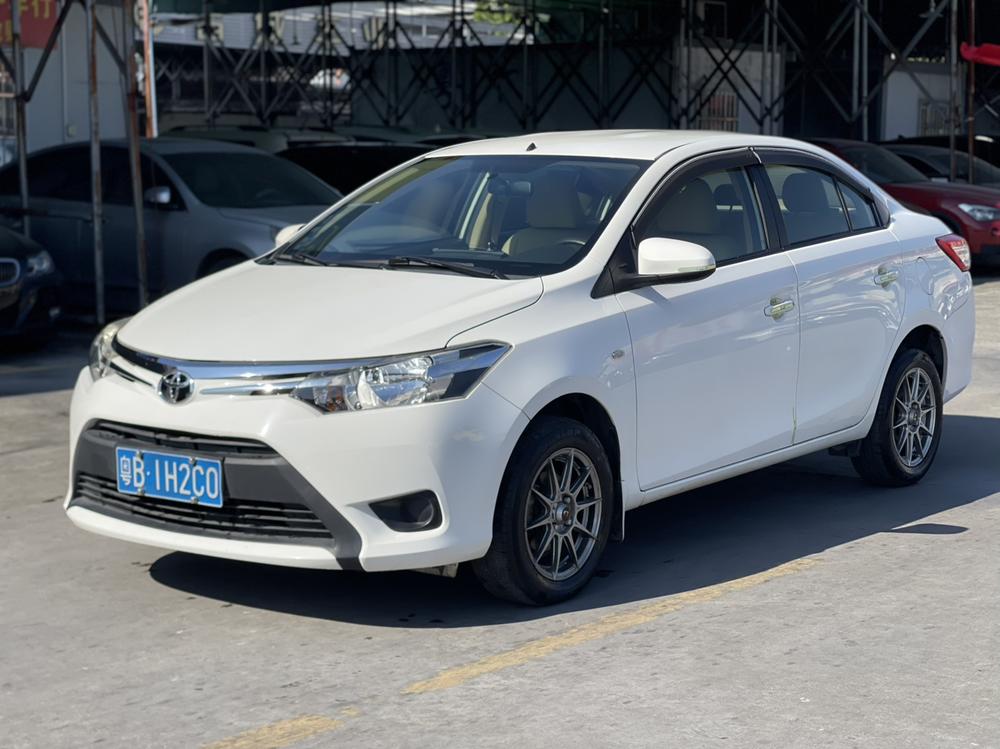 Toyota Vios 2014 Toyota Vios 2014 immagine di auto