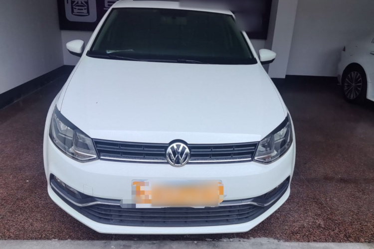 Volkswagen Polo 2016 car image #3