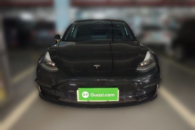 Tesla Model 3 2020 car image #3