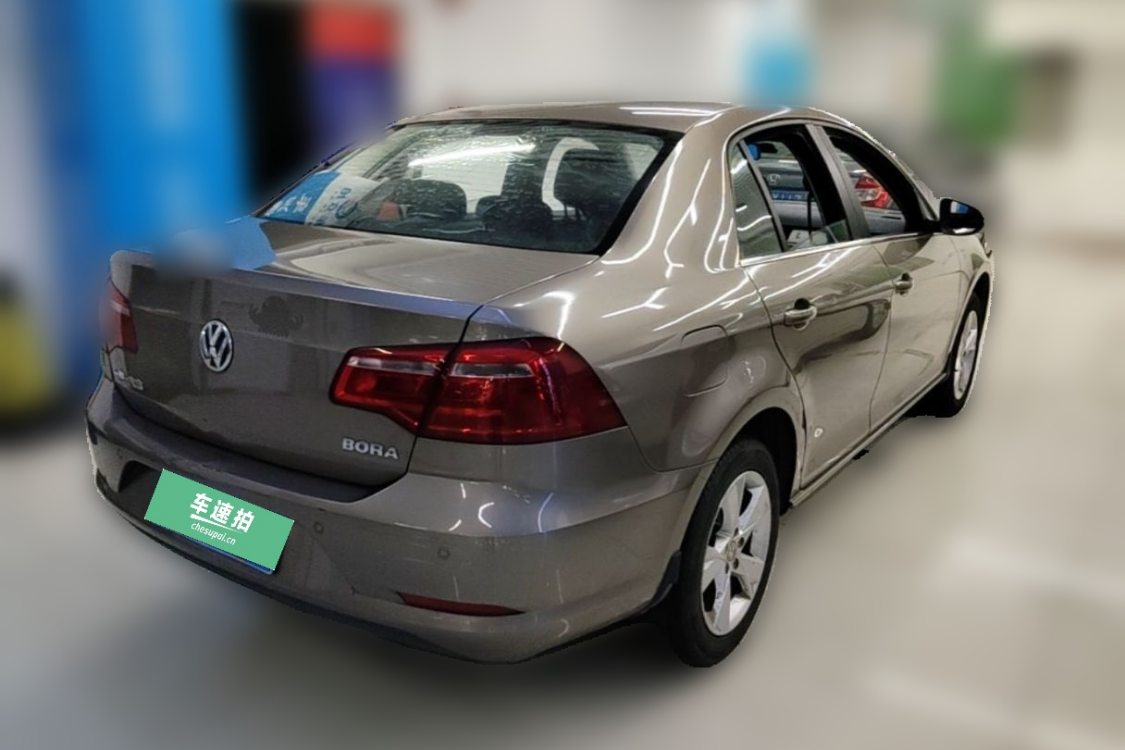 Volkswagen Bora 2014 car image #4