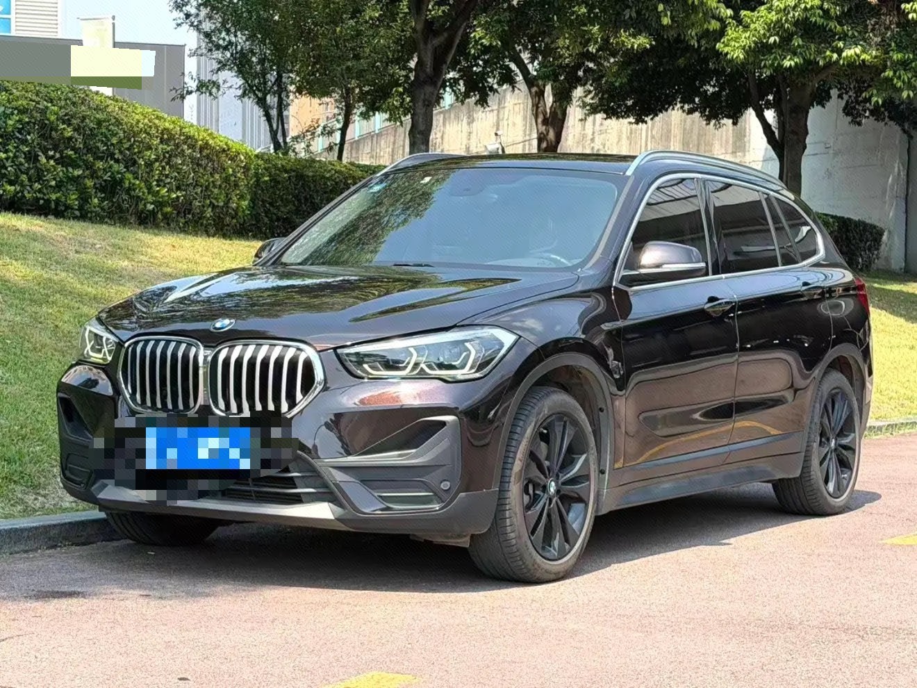 2020 immagine di auto 