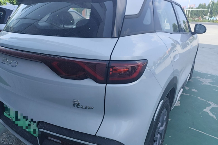 BYD YuanUP 2026 car image #8