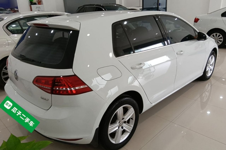 Volkswagen Golf 2016 car image #5