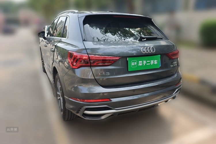 Audi Q3 2020 car image #5