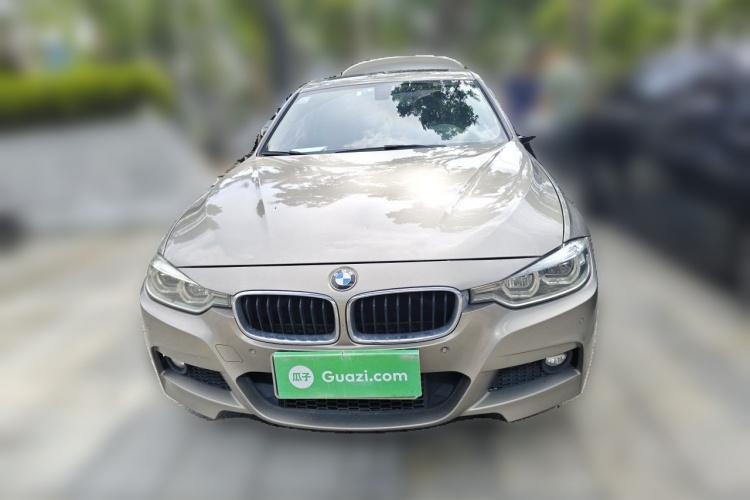 BMW 3 Series 2018 car image #3