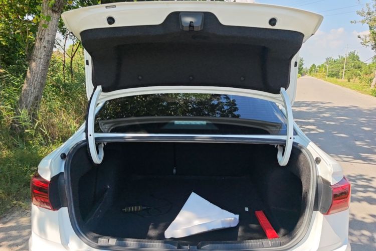 Volkswagen Bora 2019 صورة سيارة #21