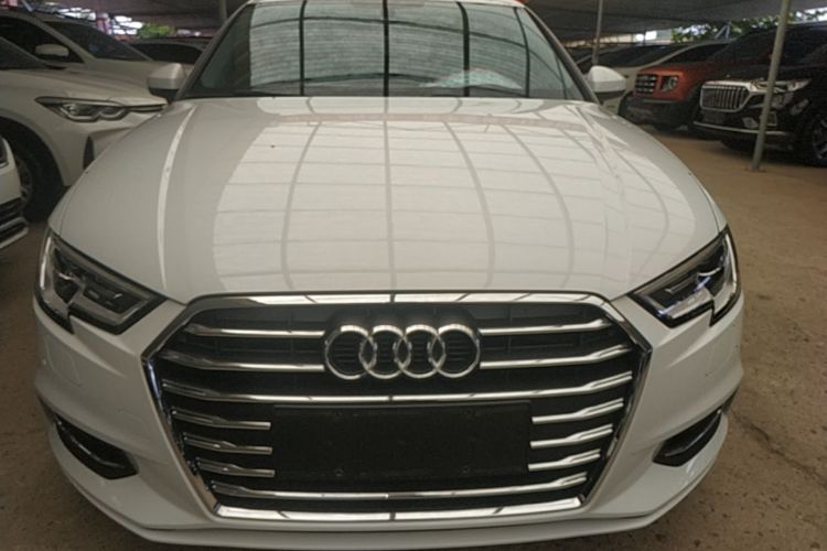 Audi A3 2019 صورة سيارة #3