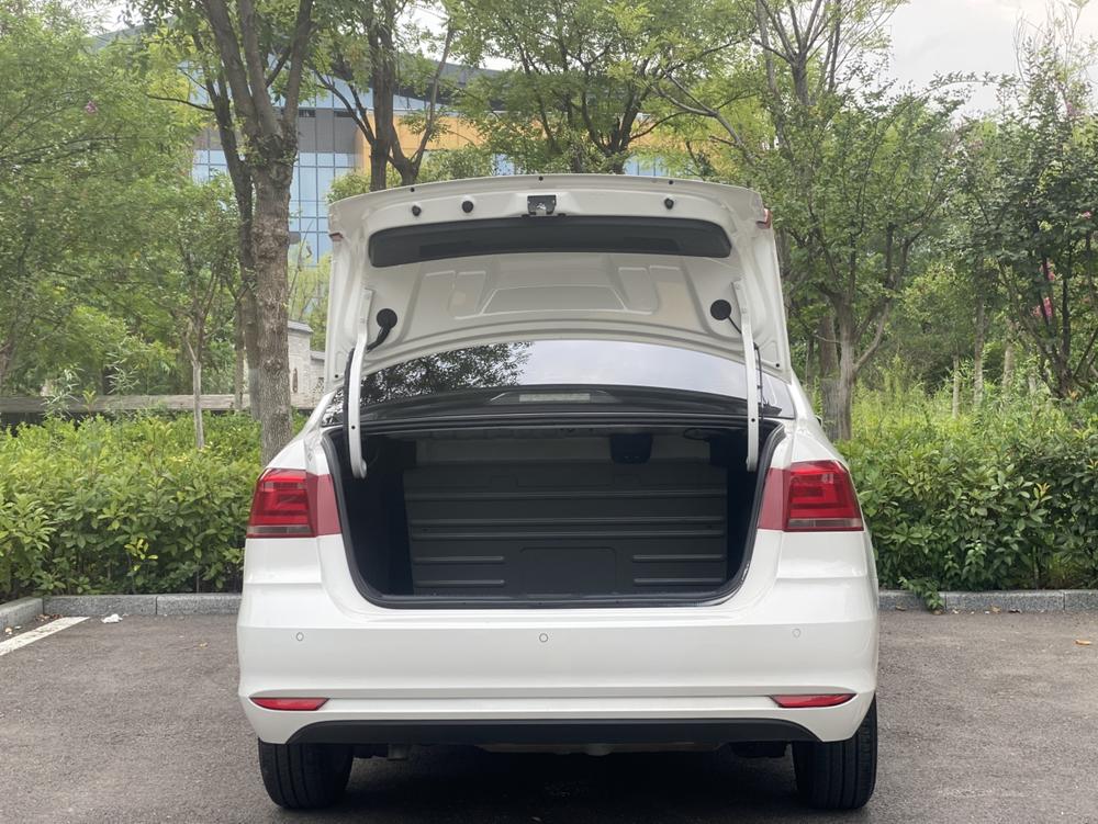 Volkswagen Santana 2019 #8 Volkswagen Santana 2019 car image #8