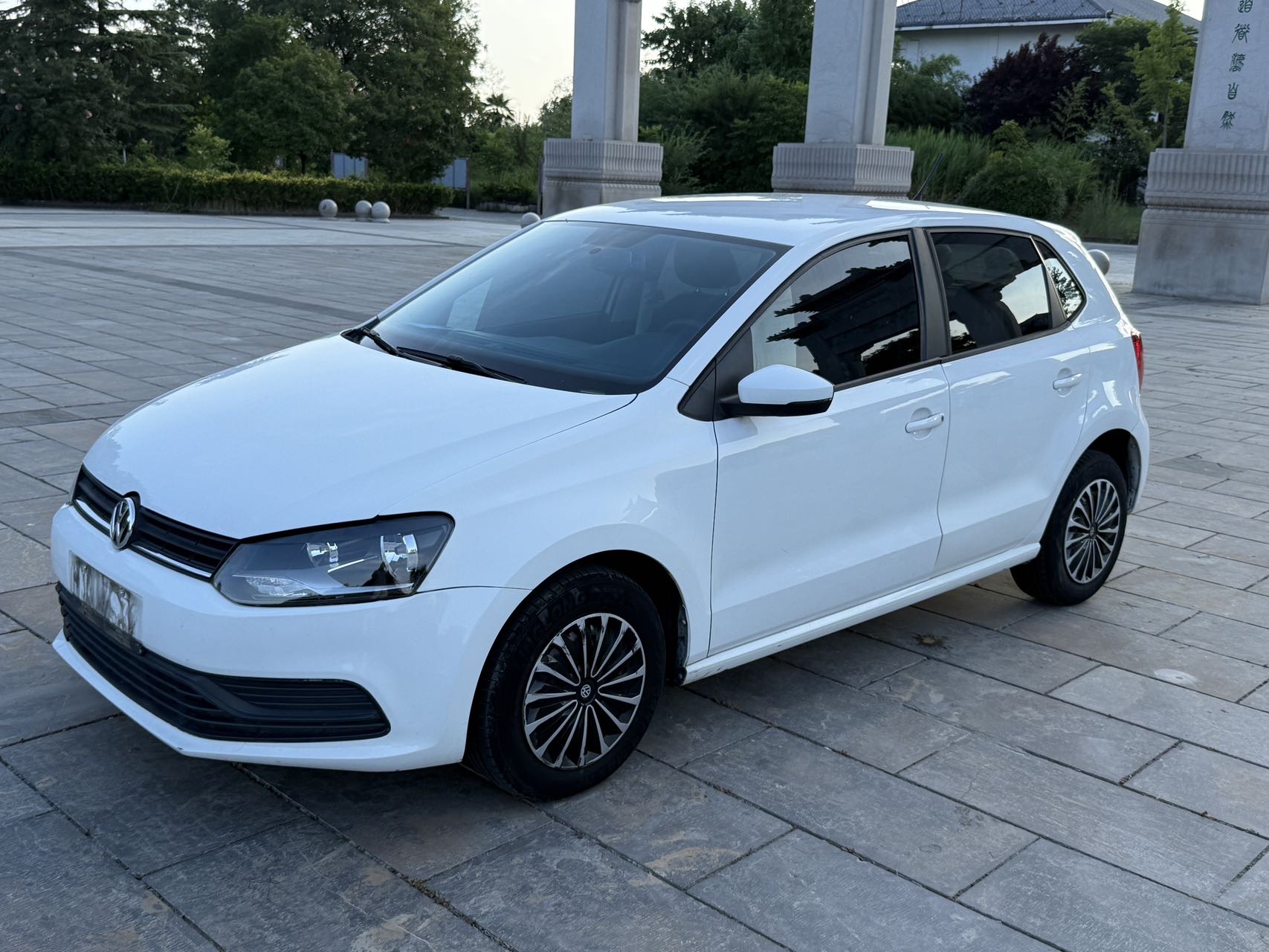 Volkswagen Polo 2019 Volkswagen Polo 2019 car image