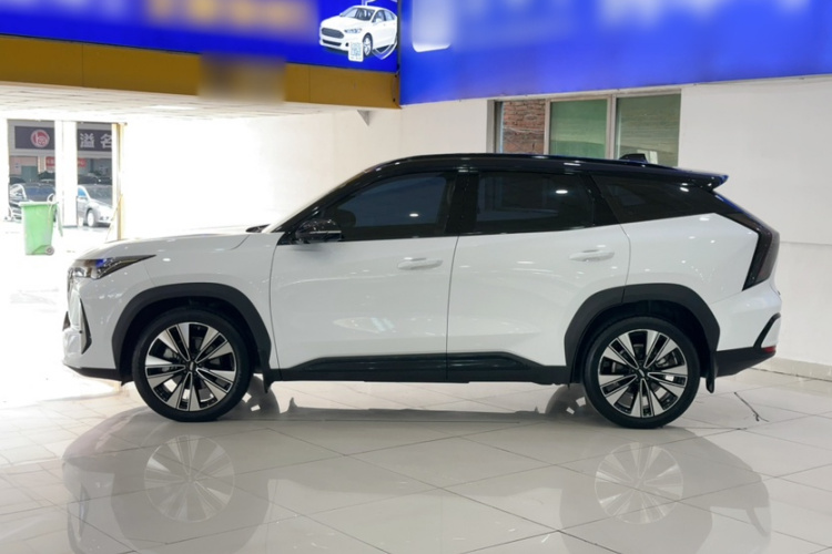 GEELY Boyue L 2025 изображение автомобиля #5