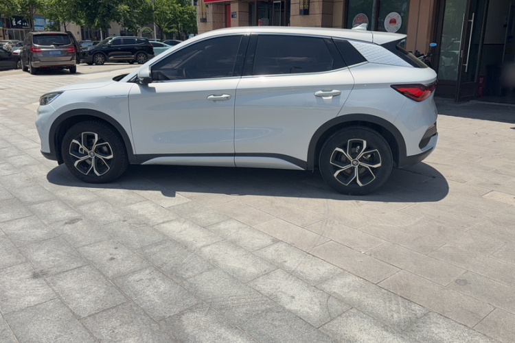 BYD Yuan Plus 2022 #9 BYD Yuan Plus 2022 car image #9