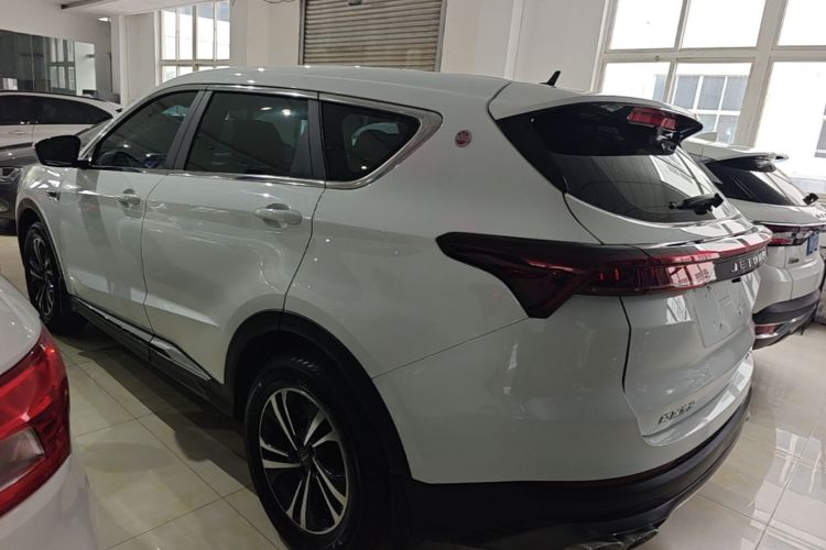 Jetour X70 PLUS 2022 car image #5