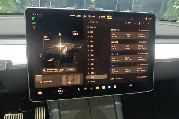 Tesla Model Y 2022 #13 Tesla Model Y 2022 car image #13
