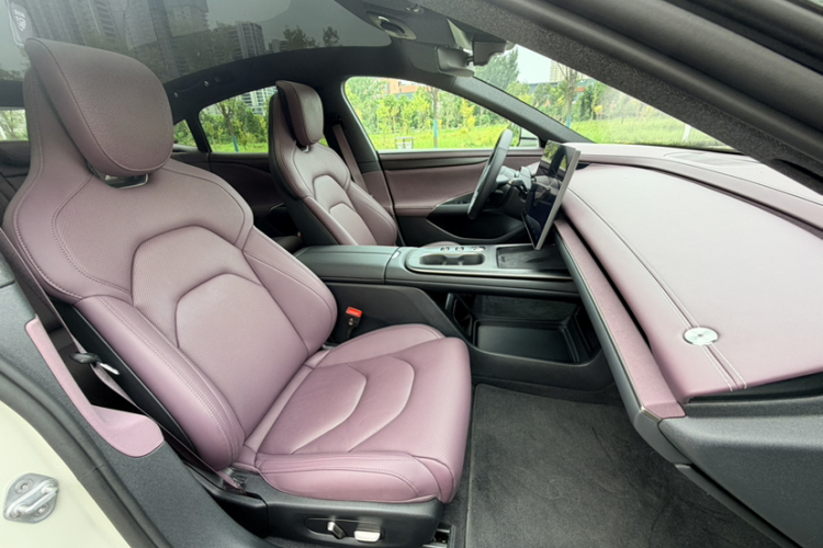 MI SU7 2025 car image #13