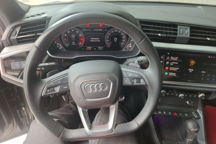 Audi Q3 2025 #11 Audi Q3 2025 изображение автомобиля #11
