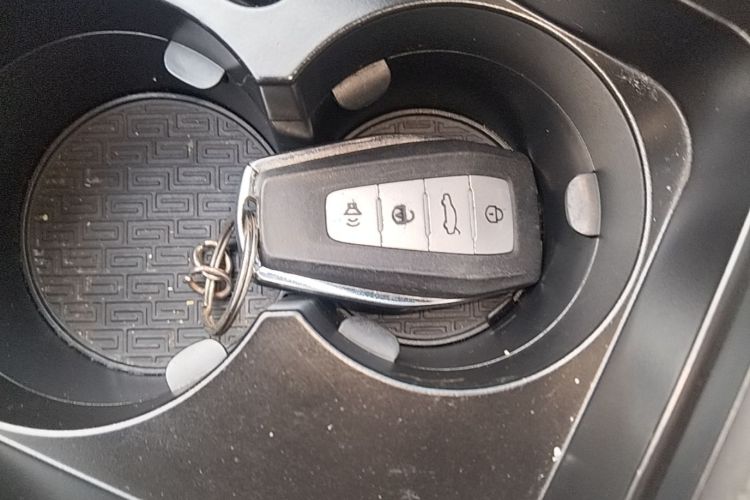 GEELY Emgrand 2020 #9 GEELY Emgrand 2020 صورة سيارة #9