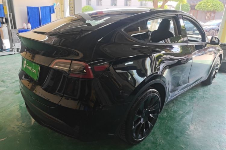 Tesla Model Y 2022 #7 Tesla Model Y 2022 car image #7