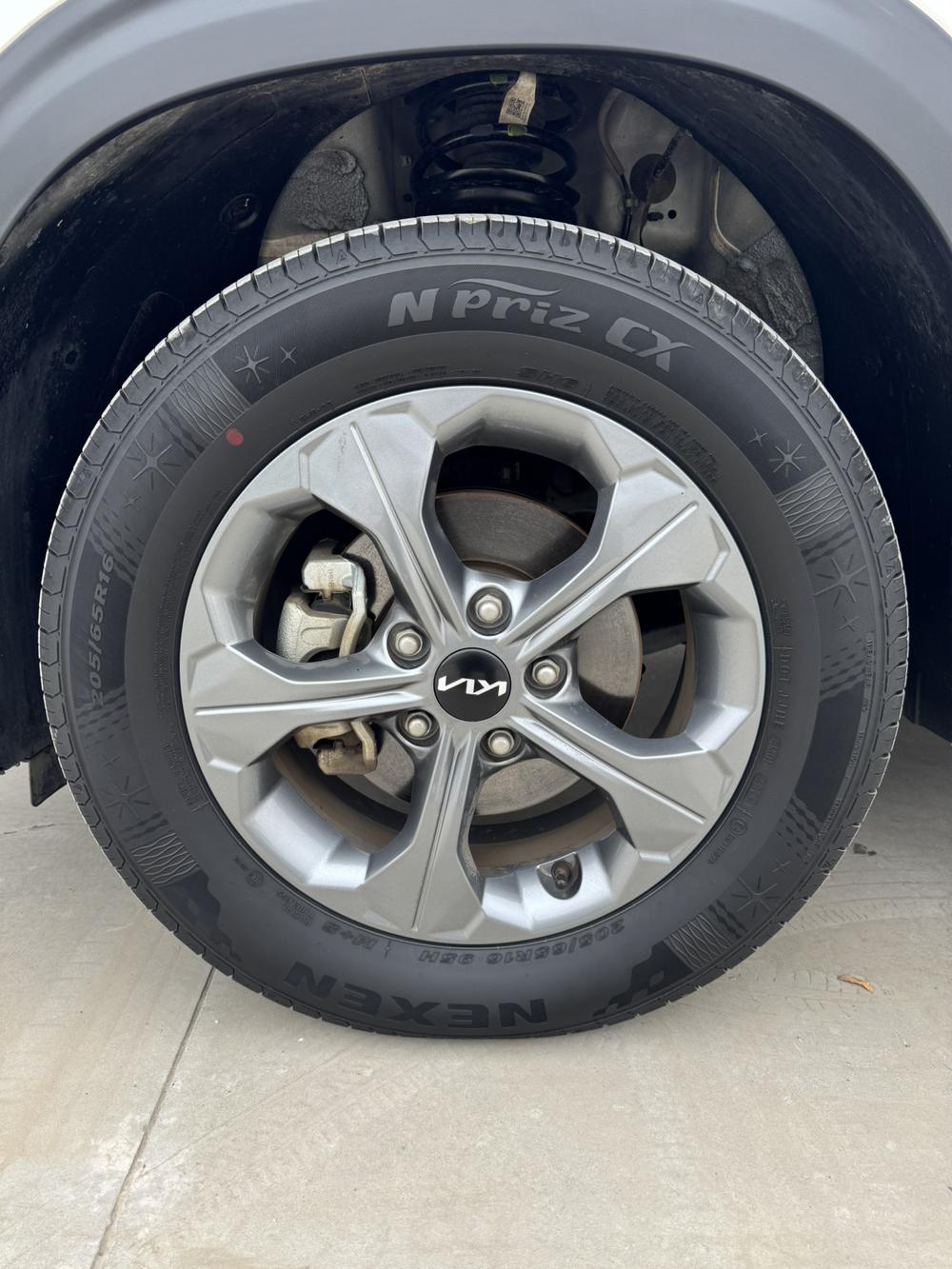 Kia Seltos 2024 immagine di auto #10
