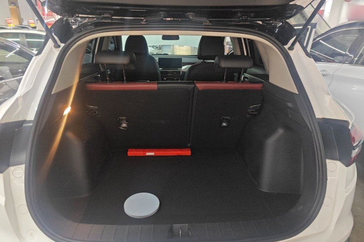 GEELY Coolray 2022 immagine di auto #19