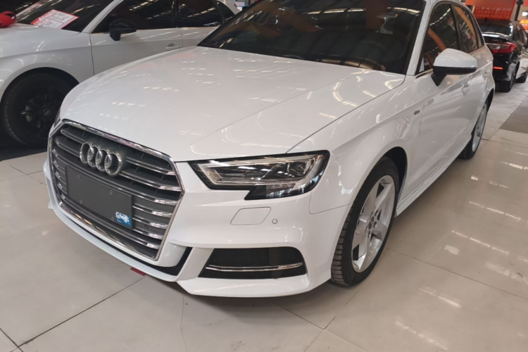 Audi A3 2020 car image #2