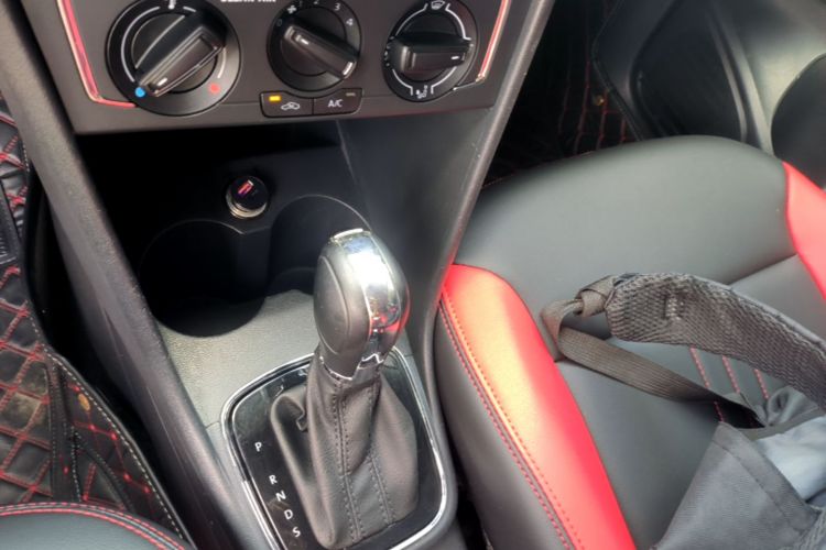 Volkswagen Polo 2019 #14 Volkswagen Polo 2019 car image #14