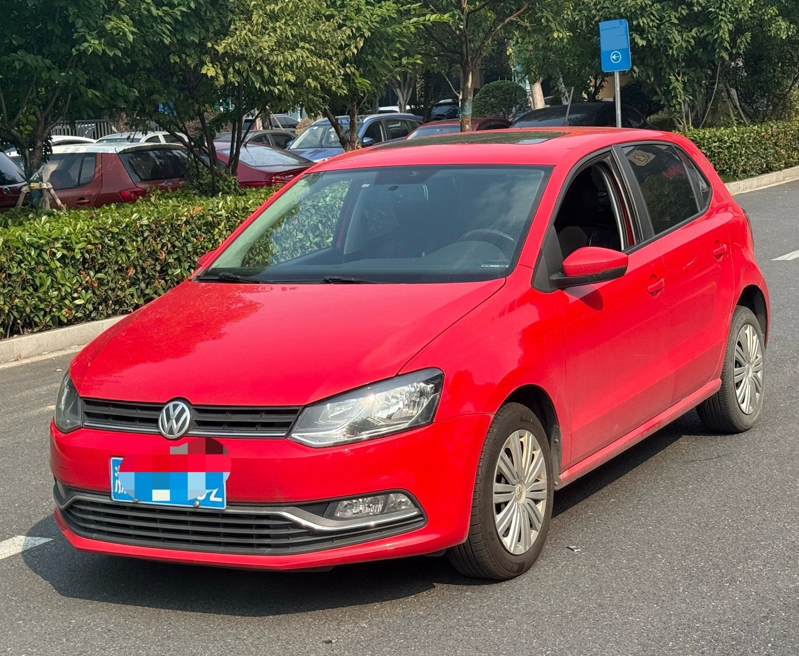 Volkswagen Polo 2016 Volkswagen Polo 2016 car image