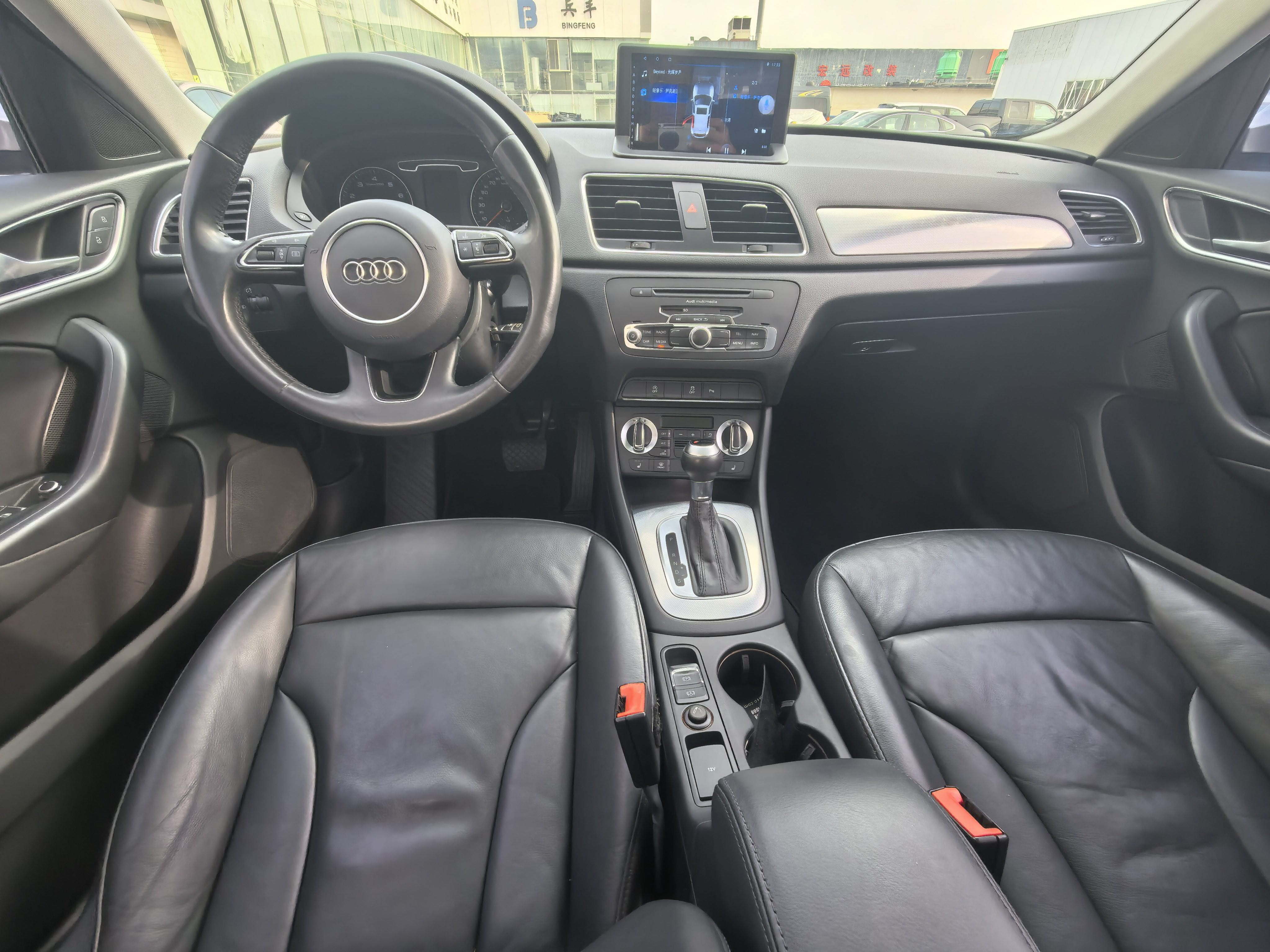 Audi Q3 2014 car image #4
