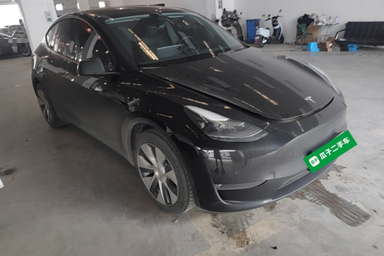 Tesla Model Y 2021 #4 Tesla Model Y 2021 car image #4