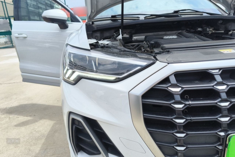 Audi Q3 2022 #8 Audi Q3 2022 car image #8