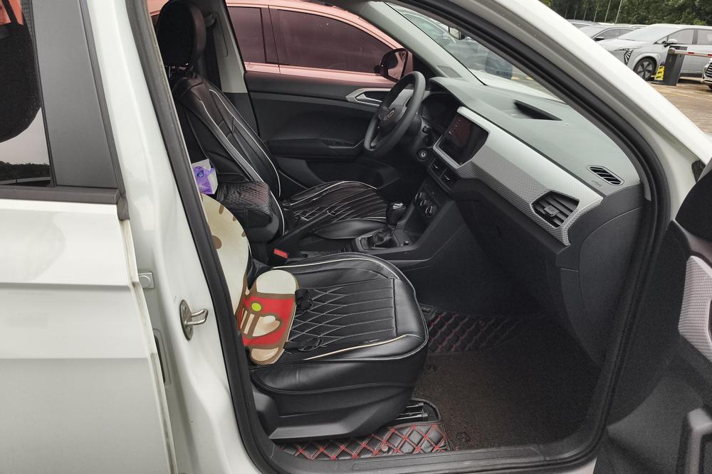 Volkswagen Tacqua 2021 #9 Volkswagen Tacqua 2021 صورة سيارة #9