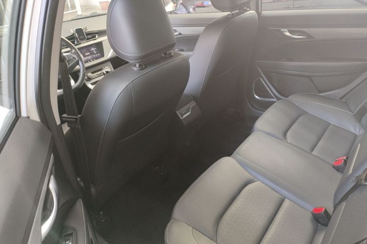 GEELY Emgrand 2021 #15 GEELY Emgrand 2021 car image #15