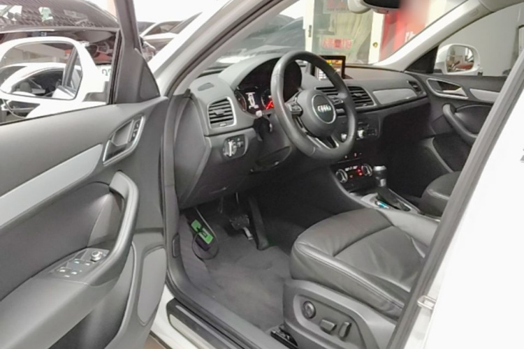 Audi Q3 2015 #16 Audi Q3 2015 immagine di auto #16